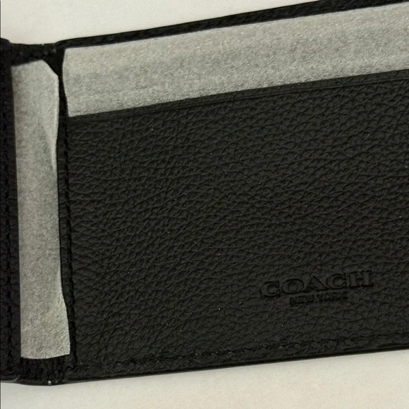 NWOT Men's Coach Pebbled Black Leather ID Card Holder - Picture 4 of 6